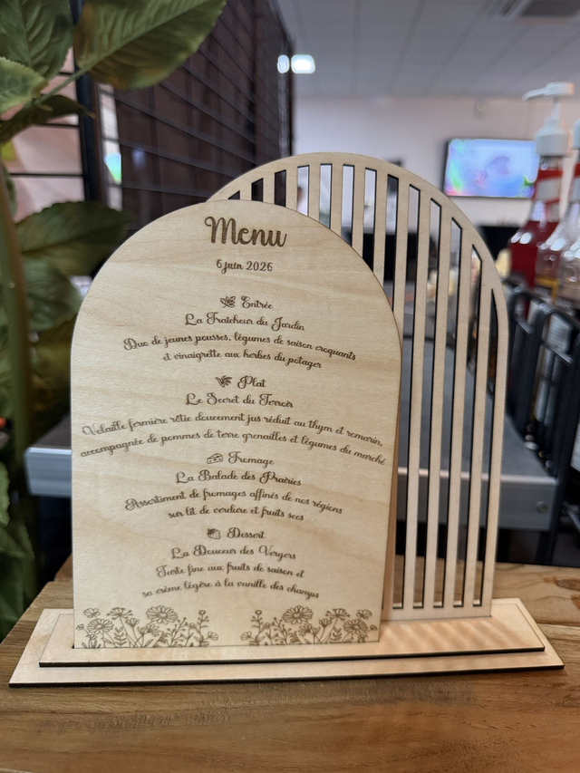 Menu en bois / acrylique / mixte
