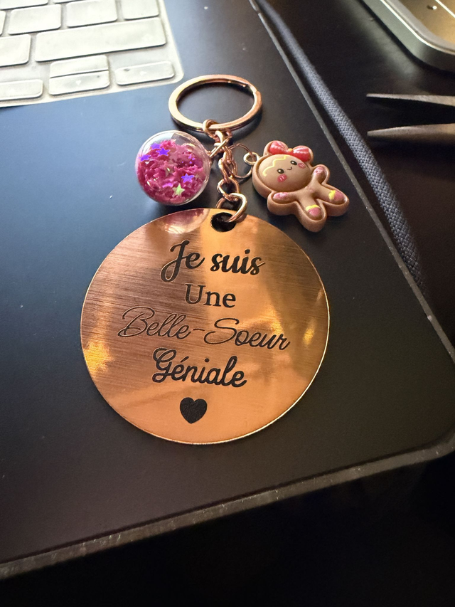 Porte-clés personnalisé – Médaille or rose / cuivre